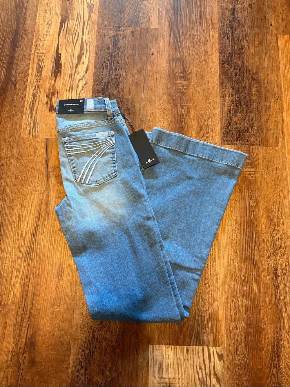 7 for all mankind dojo jeans size 25 NWT